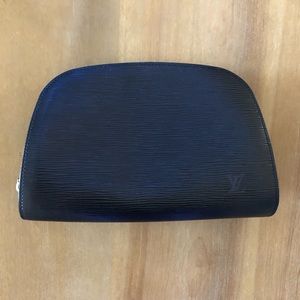 Louis Vuitton MM Dauphine clutch